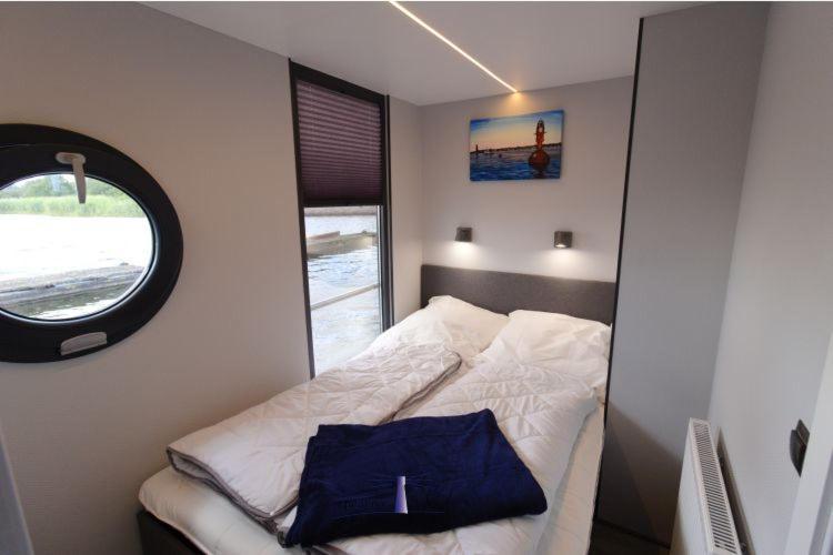 Hausboot Fjord Aries Mit Dachterrasse In Schleswig Hotell Eksteriør bilde
